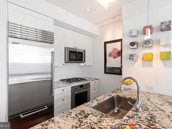 210 S 25TH Street 905, Philadelphia PA 19103