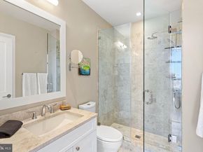 210 S 25TH Street 905, Philadelphia PA 19103