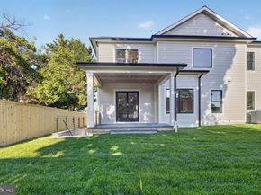 8722 Ewing Drive, Bethesda MD 20817