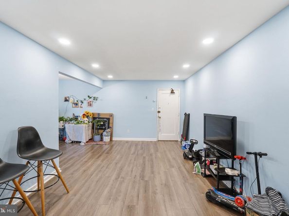 1727 28TH Street SE 204, Washington DC 20020