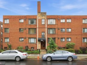 1727 28TH Street SE 204, Washington DC 20020