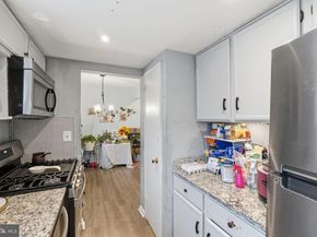 1727 28TH Street SE 204, Washington DC 20020