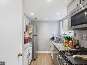 1727 28TH Street SE 204, Washington DC 20020
