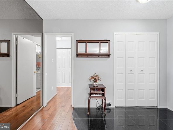 1800 Old Meadow Road 1204, Mclean VA 22102