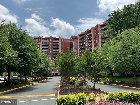 2230 George C Marshall Drive 313, Falls Church VA 22043