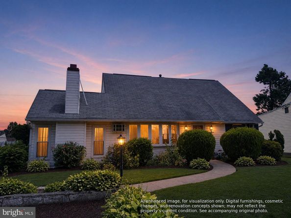 62 Plumtree Road, Levittown PA 19056