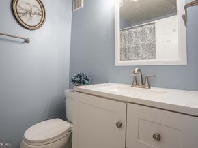 221 Goodford Road, Philadelphia PA 19154
