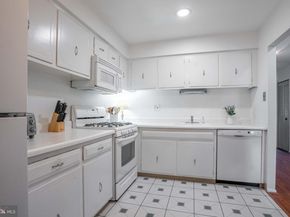 221 Goodford Road, Philadelphia PA 19154