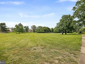 1317 Springtide Place, Herndon VA 20170