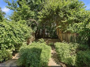 424 Martin Street, Philadelphia PA 19128