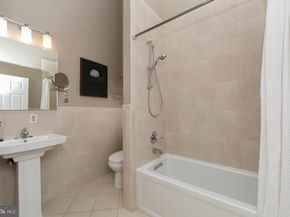 309 N 3rd Street C, Philadelphia PA 19106