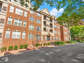 1321 N Adams Court 201, Arlington VA 22201