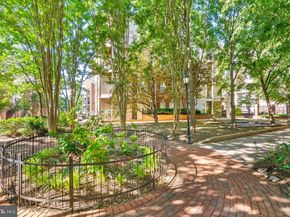 1321 N Adams Court 201, Arlington VA 22201