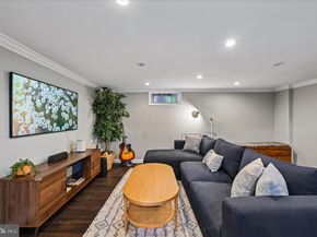 533 E Luray Avenue, Alexandria VA 22301