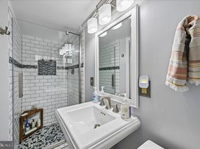 533 E Luray Avenue, Alexandria VA 22301