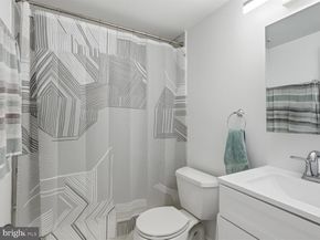 3342 S 28TH Street 202, Alexandria VA 22302
