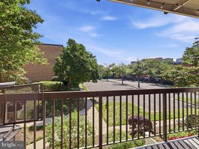 3342 S 28TH Street 202, Alexandria VA 22302