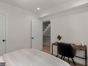 954 N 6TH Street, Philadelphia PA 19123