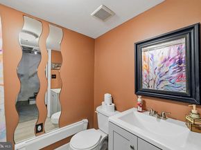 529 E Clarkson Avenue, Philadelphia PA 19120