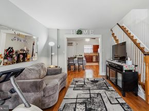 529 E Clarkson Avenue, Philadelphia PA 19120