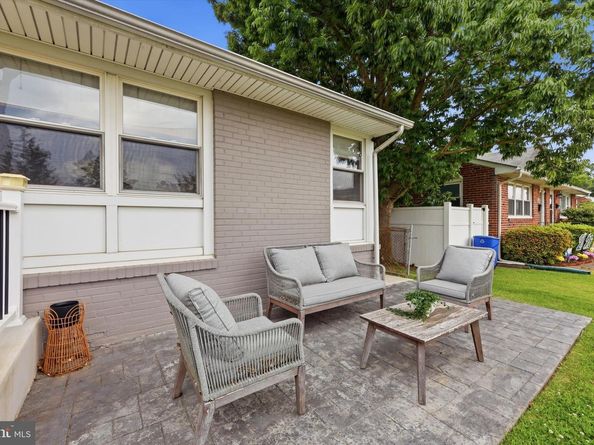 514 Edgewood Avenue, Folsom PA 19033