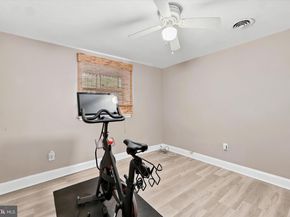 514 Edgewood Avenue, Folsom PA 19033