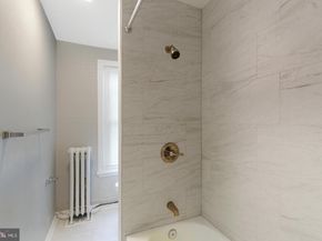 2530 Collins Street, Philadelphia PA 19125