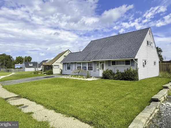 50 Margin Road, Levittown PA 19056
