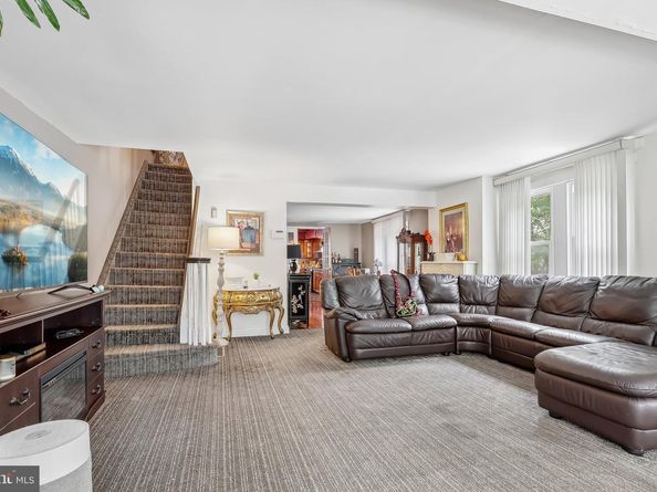 701 Johnston Street, Philadelphia PA 19148