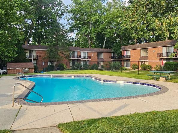 100 E Glenolden Avenue A6, Glenolden PA 19036