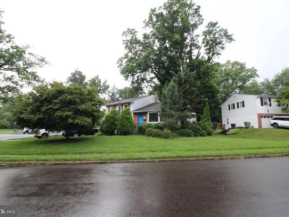 1750 N North Hills Avenue, Willow Grove PA 19090