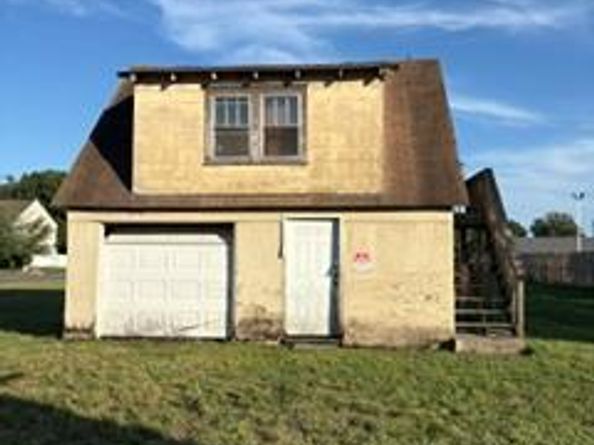 1127 Frosty Hollow Road, Levittown PA 19047