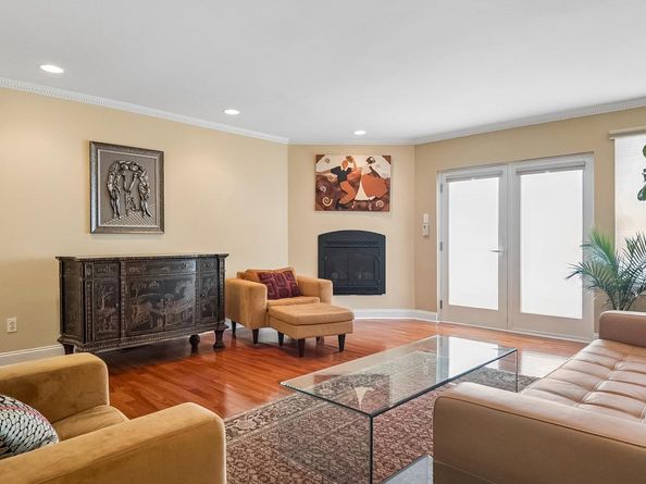718 S 19TH Street, Philadelphia PA 19146