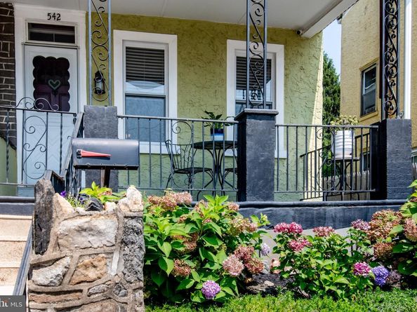 542 Dupont Street, Philadelphia PA 19128