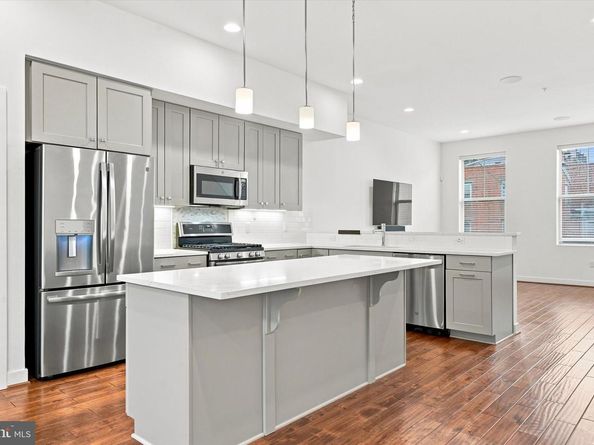 1431 S 5TH Street, Philadelphia PA 19147