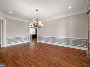 19 Goldney Dr, Newtown PA 18940