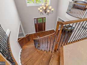 19 Goldney Dr, Newtown PA 18940