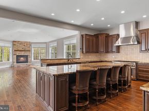 19 Goldney Dr, Newtown PA 18940