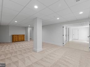 19 Goldney Dr, Newtown PA 18940