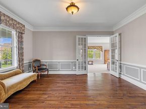 19 Goldney Dr, Newtown PA 18940