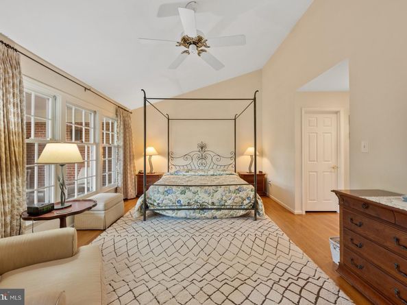 9430 Turnberry Drive, Potomac MD 20854