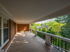 9430 Turnberry Drive, Potomac MD 20854