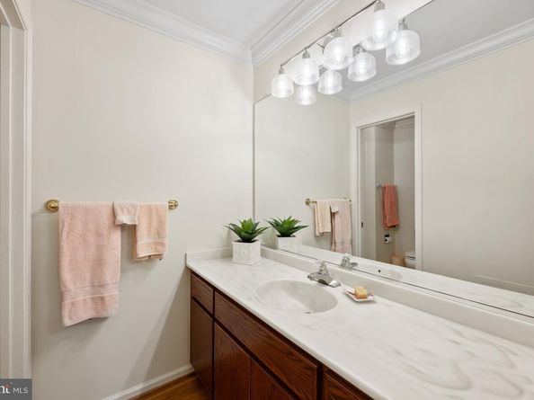 9430 Turnberry Drive, Potomac MD 20854