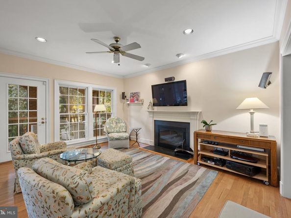 9430 Turnberry Drive, Potomac MD 20854