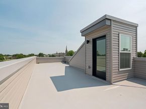 545 Green Lane, Philadelphia PA 19128