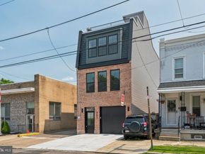 545 Green Lane, Philadelphia PA 19128