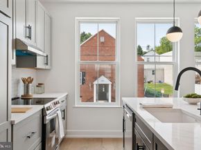 545 Green Lane, Philadelphia PA 19128