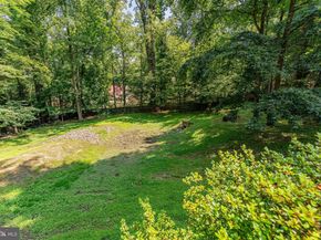 406 Brighton Circle, Devon PA 19333