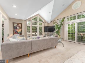 406 Brighton Circle, Devon PA 19333