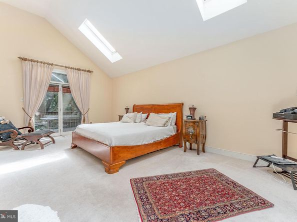 406 Brighton Circle, Devon PA 19333